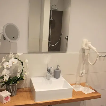 Hotel Dz/ez Lodberger Scheunencafe Loningen
